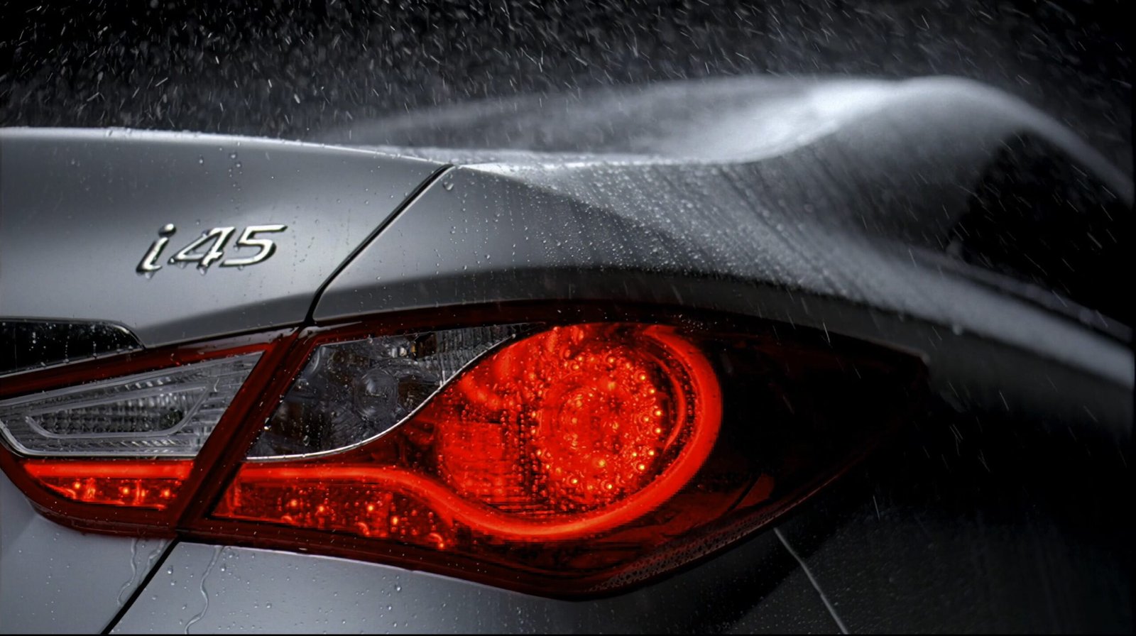 Hyundai Water Advertising - Bruce Hunt